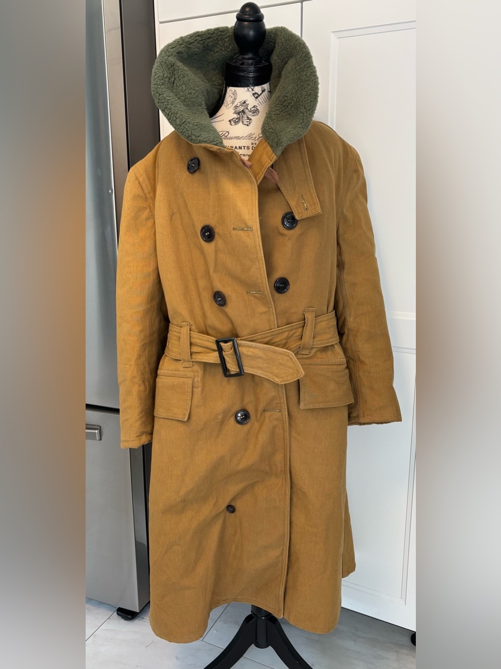 Classic Double-Breasted men’s  1952 Canadian military mackinaw jacket!